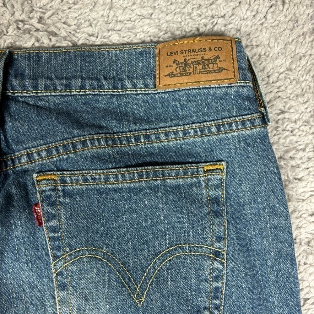 Levi's Jeans Womens 8 Long 505 Straight Leg Vintage Light Wash Raw Hem Frayed - Picture 5 of 6